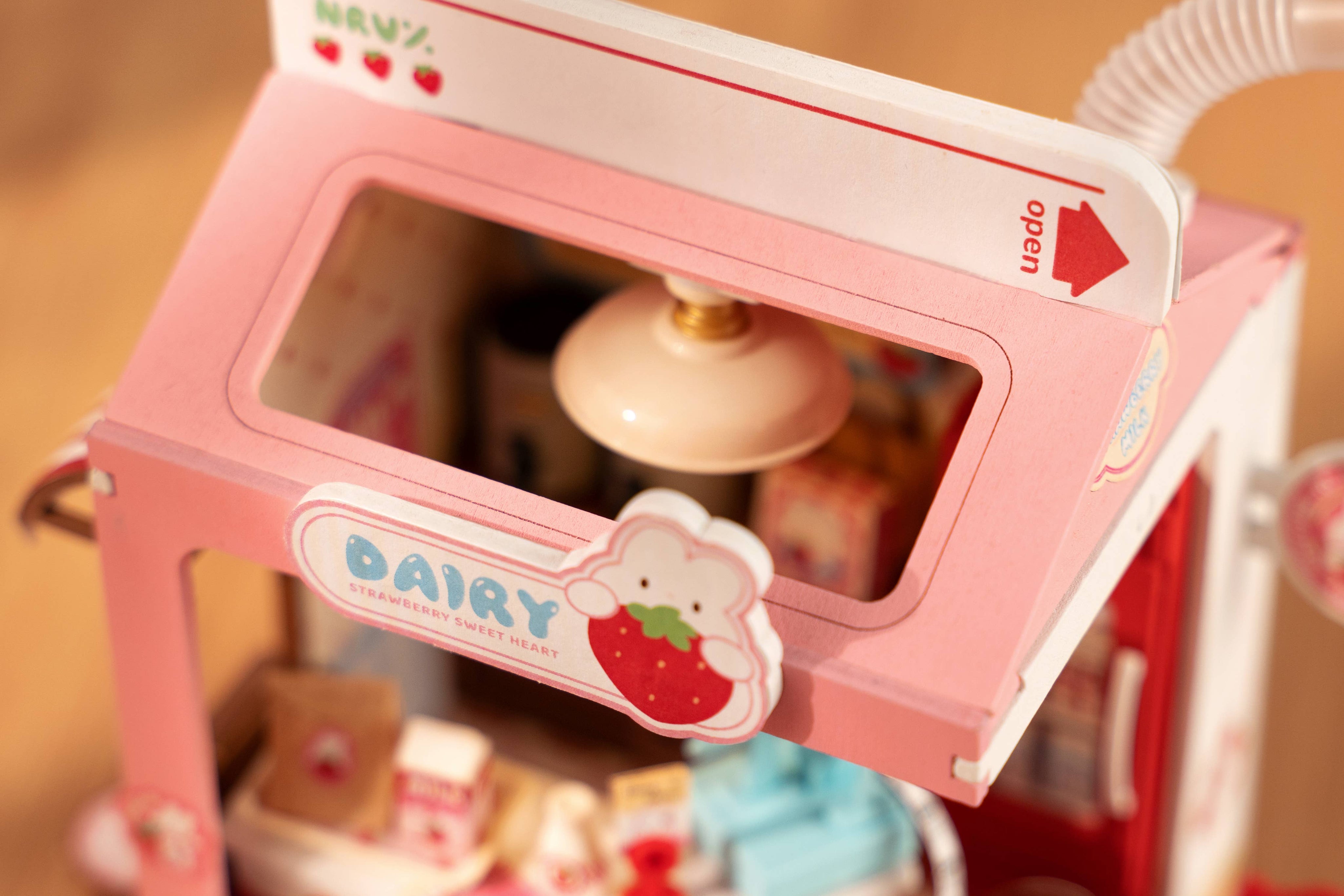 前略ミルクハウス　グッズセット売り TESOLIFE特搜商城 ROBOTIME HOUSE STRAWBERRY MILK BOX