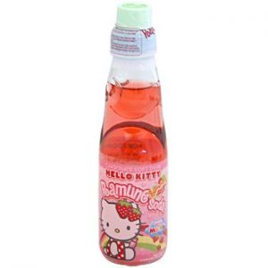 日本HATA 凯蒂猫草莓味汽水饮料 200ML