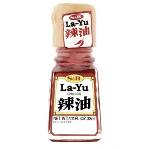 S&B LA-YU CHILI OIL WITH CHILI PEPPER 33ML