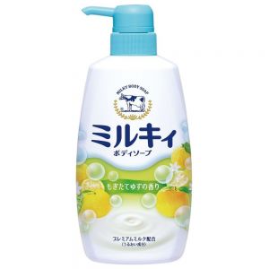 日本COW牛乳石鹼共进社 美肌泡沫沐浴乳 天然柚香 550ml