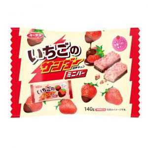 YURAKU BLACK THUNDER STRAWBERRY CHOCOLATE BAR 140G